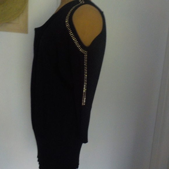 Long Tunic Sweater Gold Studs Cold Shoulder - Picture 9 of 11